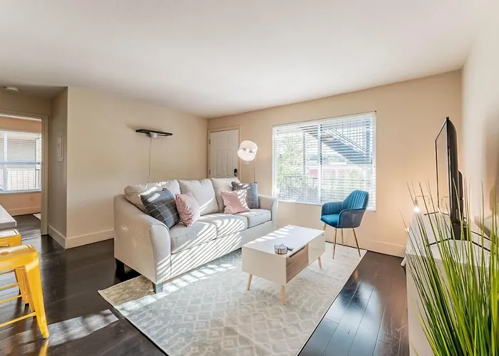 Extended Stay Apartments Next To Downtown