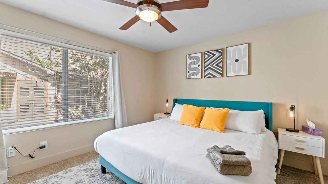 Extended Next To Downtown * Austin